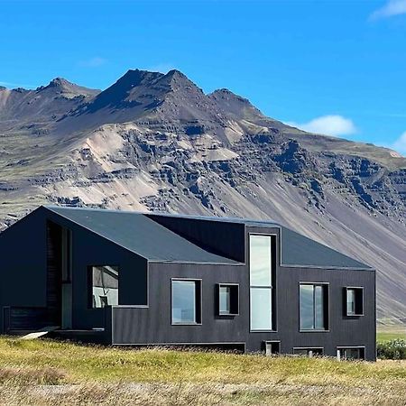 The Blackhouse Hofn Exterior photo
